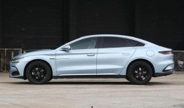 比亚迪汉l最新爆料,颠覆性能与智能科技，豪华电动轿车新标杆